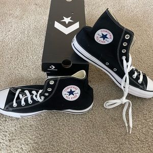 **NEW****NEVER WORN**** Men’s Size 10 Converse High Tops